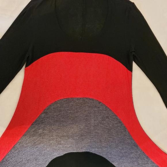 Selling Women's Striped Dress/Top With 3/4 Length Sleeves - Picture 3 of 11